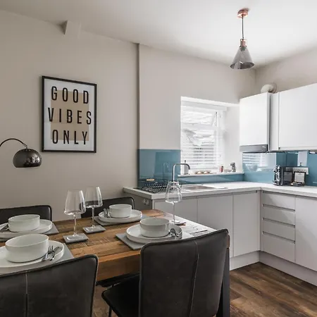 Doodle Den * Κένταλ